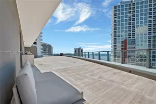 1451 Brickell Ave, Miami, FL 33131 - Photo 11