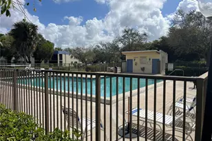 183 Lakeview Dr, Weston, FL 33326 - Photo 35