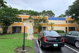 183 Lakeview Dr, Weston, FL 33326 - Photo 3