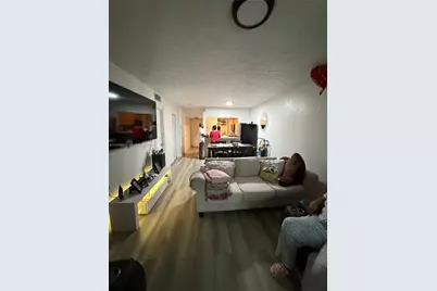 6070 W 18th Ave #209, Hialeah, FL 33012 - Photo 7