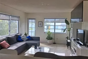 1130 11th St, Miami Beach, FL 33139 - Photo 1