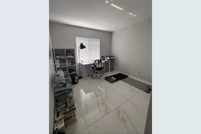 1751 NW 92nd Ave, Pembroke Pines, FL 33024 - Photo 15