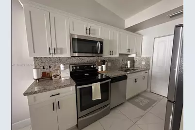 1751 NW 92nd Ave, Pembroke Pines, FL 33024 - Photo 7