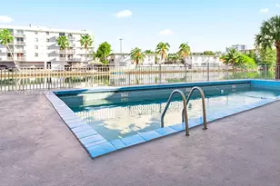 1165 Marseille Dr, Miami Beach, FL 33141 - Photo 9