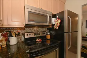 3050 NE 5th Terrace, Wilton Manors, FL 33334 - Photo 9