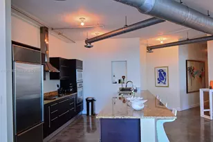 700 NE 25th St, Miami, FL 33137 - Photo 23