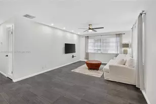 10125 S 42nd Ave S, Boynton Beach, FL 33436 - Photo 1