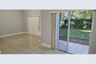 3389 NE 4th St, Homestead, FL 33033 - Photo 5