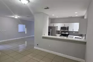 3389 NE 4th St, Homestead, FL 33033 - Photo 9