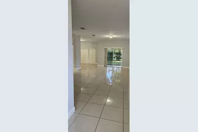 3389 NE 4th St, Homestead, FL 33033 - Photo 7