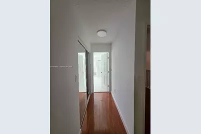 11525 NW 71st St, Doral, FL 33178 - Photo 13