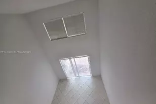 11525 NW 71st St, Doral, FL 33178 - Photo 3