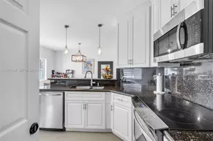 6002 Red Plum Ct, Tamarac, FL 33321 - Photo 13