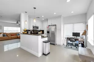 6002 Red Plum Ct, Tamarac, FL 33321 - Photo 11