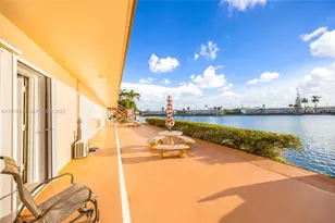 900 SW 10th Terrace, Hallandale Beach, FL 33009 - Photo 21