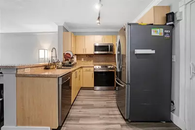 2929 Dorchester Ln, Cooper City, FL 33026 - Photo 5