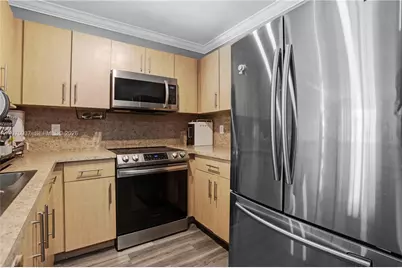 2929 Dorchester Ln, Cooper City, FL 33026 - Photo 11