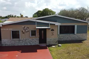 705 NW 8th Ave, Florida City, FL 33034 - Photo 1