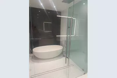 300 Biscayne Blvd Way #1909, Miami, FL 33131 - Photo 27