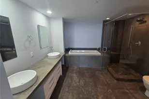 475 Brickell Ave, Miami, FL 33131 - Photo 15