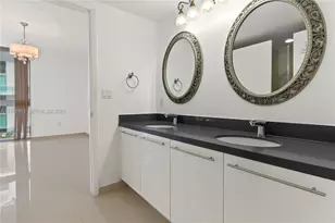 90 SW 3rd St, Miami, FL 33130 - Photo 33