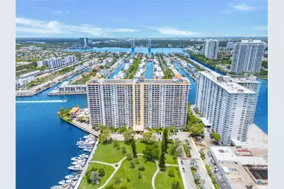 290 174th St #1006, Sunny Isles Beach, FL 33160 - Photo 5