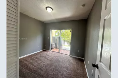 687 SW 10th St, Florida City, FL 33034 - Photo 13