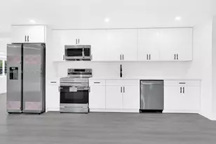 16320 NW 19th Ct, Miami Gardens, FL 33054 - Photo 7