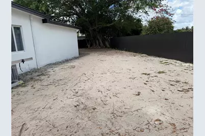 16320 NW 19 Ct, Miami Gardens, FL 33054 - Photo 37