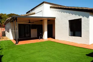 422 SW 88th Pl, Miami, FL 33174 - Photo 35