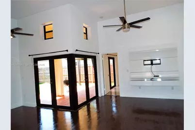 422 SW 88th Pl, Miami, FL 33174 - Photo 3
