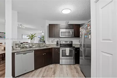 4765 SW 14th St, Deerfield Beach, FL 33442 - Photo 13