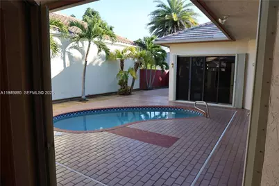 212 Citrus Trl, Boynton Beach, FL 33436 - Photo 23