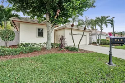 212 Citrus Trl, Boynton Beach, FL 33436 - Photo 3