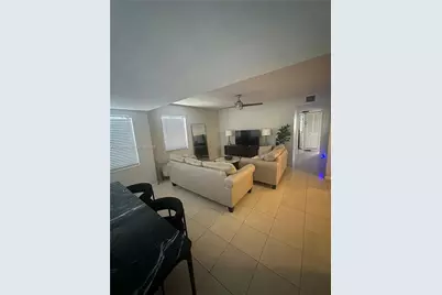 30 NE 26th St #N/A, Wilton Manors, FL 33305 - Photo 9