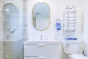 1762 NW 15th St, Miami, FL 33125 - Photo 7