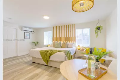 1836 NW 16th Ter, Miami, FL 33125 - Photo 9