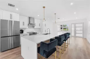 461 SW 1st St, Boca Raton, FL 33432 - Photo 3