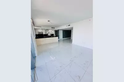92 SW 3rd St #3105, Miami, FL 33130 - Photo 5
