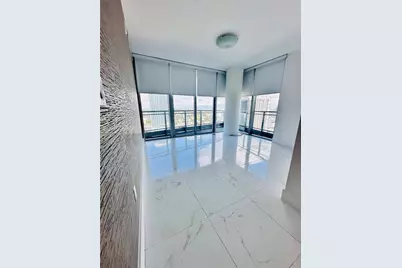 92 SW 3rd St #3105, Miami, FL 33130 - Photo 7