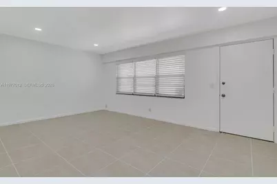 251 SW 132nd Way #408H, Pembroke Pines, FL 33027 - Photo 5