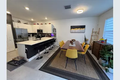 2604 SE 19th St, Homestead, FL 33035 - Photo 13