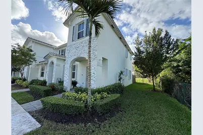 2604 SE 19th St, Homestead, FL 33035 - Photo 1