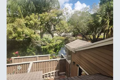 7184 Sportsmans Dr #7184, North Lauderdale, FL 33068 - Photo 1