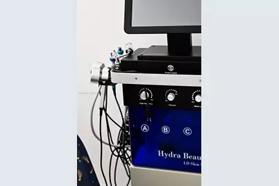 Med Spa Near Fiu, Sweetwater, FL 33174 - Photo 13