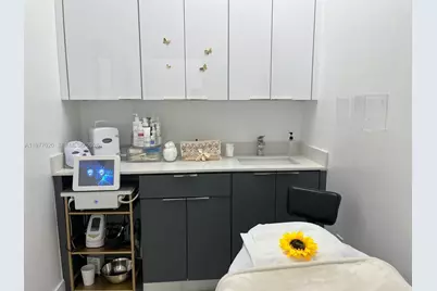 Med Spa Near Fiu, Sweetwater, FL 33174 - Photo 7