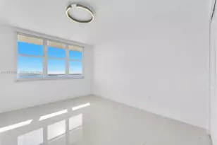 800 Claughton Island Dr, Miami, FL 33131 - Photo 21