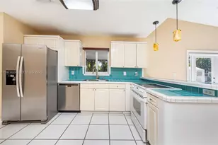 12930 SW 190th St, Miami, FL 33177 - Photo 9