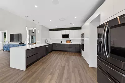 3560 Paddock Rd, Weston, FL 33331 - Photo 25