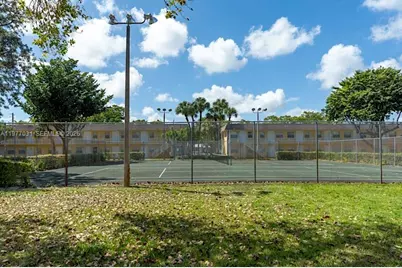 5192 NE 6th Ave #820, Oakland Park, FL 33334 - Photo 17